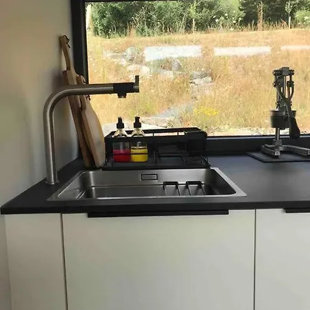 Modernes, Oekologisches Design In Der Eifel Vulkaneifel I 2 Schlafzimmer, Sauna, Yoga & Kaminofen, Schnelles Wlan & Arbeitsplatz