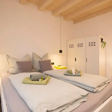 Prázdninový dům Modernes, Oekologisches Design In Der Eifel Vulkaneifel I 2 Schlafzimmer, Sauna, Yoga & Kaminofen, Schnelles Wlan & Arbeitsplatz *