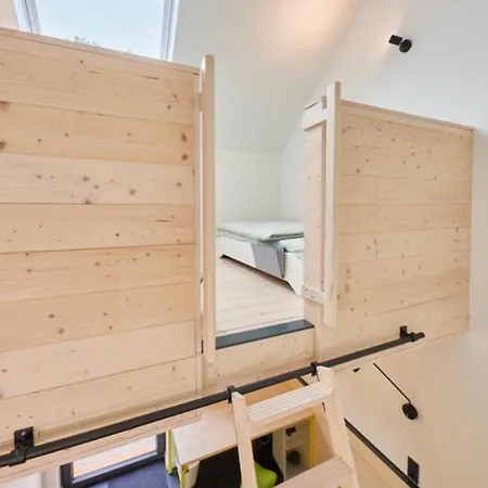 Semesterbostad Und Architektur Eifel - Fuer Wellness Und Yoga - Bio Designhaus Mit Sauna Im Vulkankrater Immerath