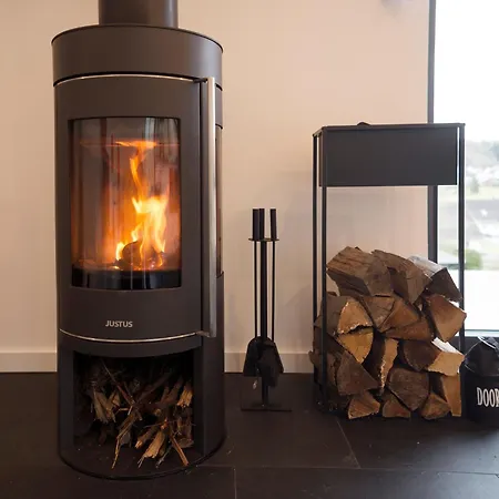 Und Architektur Eifel - Fuer Wellness Und Yoga - Bio Designhaus Mit Sauna Im Vulkankrater *