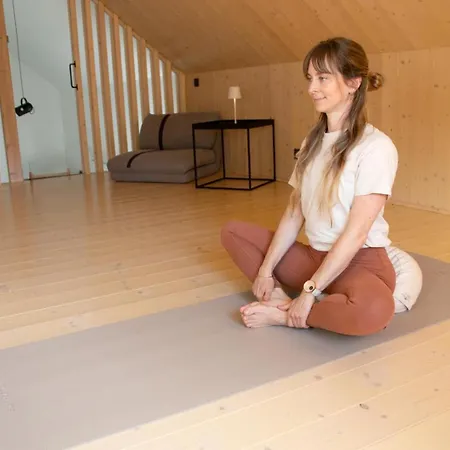 Und Architektur Eifel - Fuer Wellness Und Yoga - Bio Designhaus Mit Sauna Im Vulkankrater Semesterbostad *