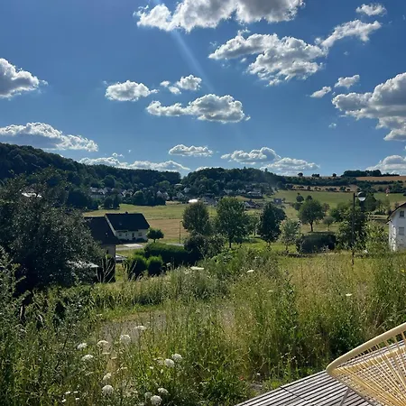 Und Architektur Eifel - Fuer Wellness Und Yoga - Bio Designhaus Mit Sauna Im Vulkankrater Semesterbostad Immerath