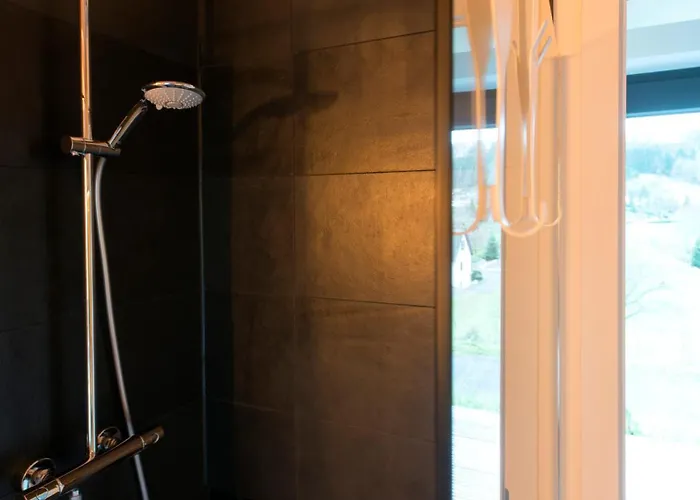 Modernes, Oekologisches Design In Der Eifel Vulkaneifel I 2 Schlafzimmer, Sauna, Yoga & Kaminofen, Schnelles Wlan & Arbeitsplatz * Immerath