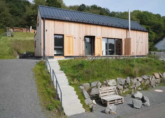 Modernes, Oekologisches Design In Der Eifel Vulkaneifel I 2 Schlafzimmer, Sauna, Yoga & Kaminofen, Schnelles Wlan & Arbeitsplatz * Immerath