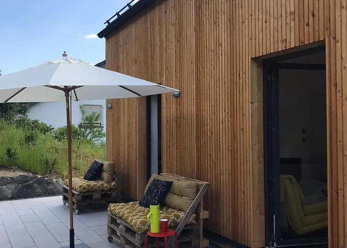 Modernes, Oekologisches Design In Der Eifel Vulkaneifel I 2 Schlafzimmer, Sauna, Yoga & Kaminofen, Schnelles Wlan & Arbeitsplatz 펜션 Immerath