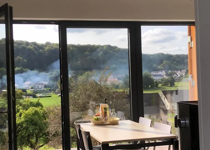 Modernes, Oekologisches Design In Der Eifel Vulkaneifel I 2 Schlafzimmer, Sauna, Yoga & Kaminofen, Schnelles Wlan & Arbeitsplatz * Immerath