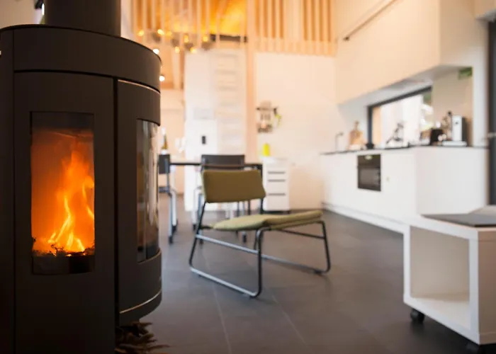 펜션 Modernes, Oekologisches Design In Der Eifel Vulkaneifel I 2 Schlafzimmer, Sauna, Yoga & Kaminofen, Schnelles Wlan & Arbeitsplatz *