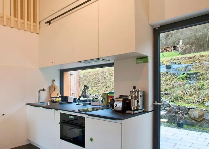 Modernes, Oekologisches Design In Der Eifel Vulkaneifel I 2 Schlafzimmer, Sauna, Yoga & Kaminofen, Schnelles Wlan & Arbeitsplatz 펜션 Immerath