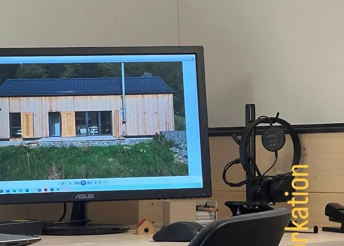 Modernes Eifel Vulkaneifel Sauna Yoga Raum Kaminofen Wlan Parken Vulkan Blick Ferienhaus Immerath